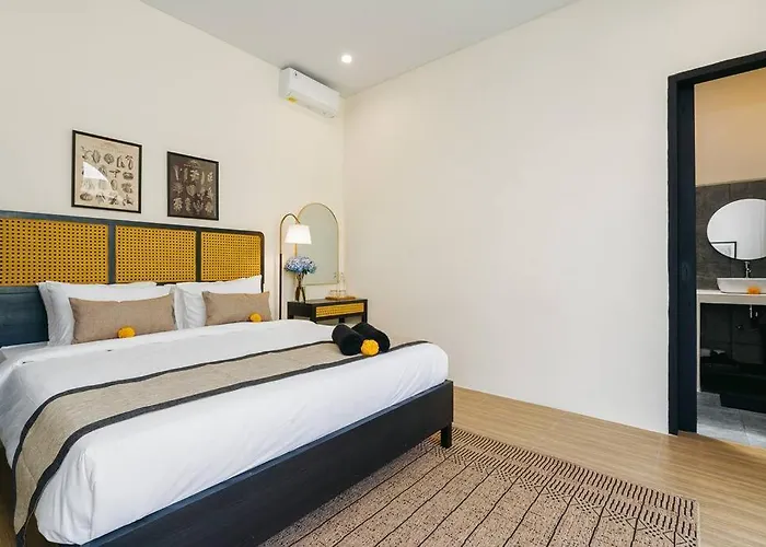 Umajana - 9 Min To Beach, Private Oasis With Skyline Perch Canggu