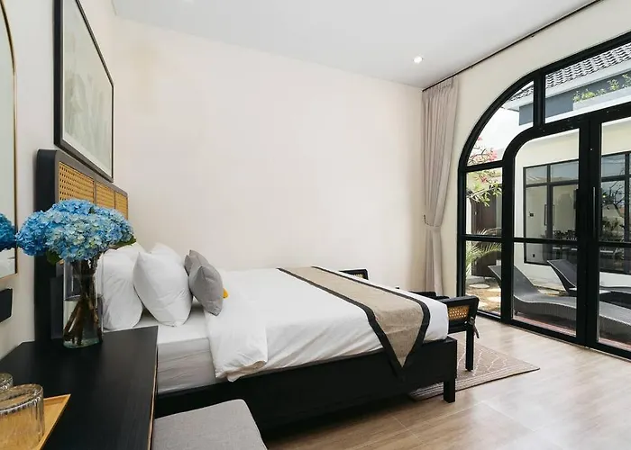 Villa Umajana - 9 Min To Beach, Private Oasis With Skyline Perch Canggu